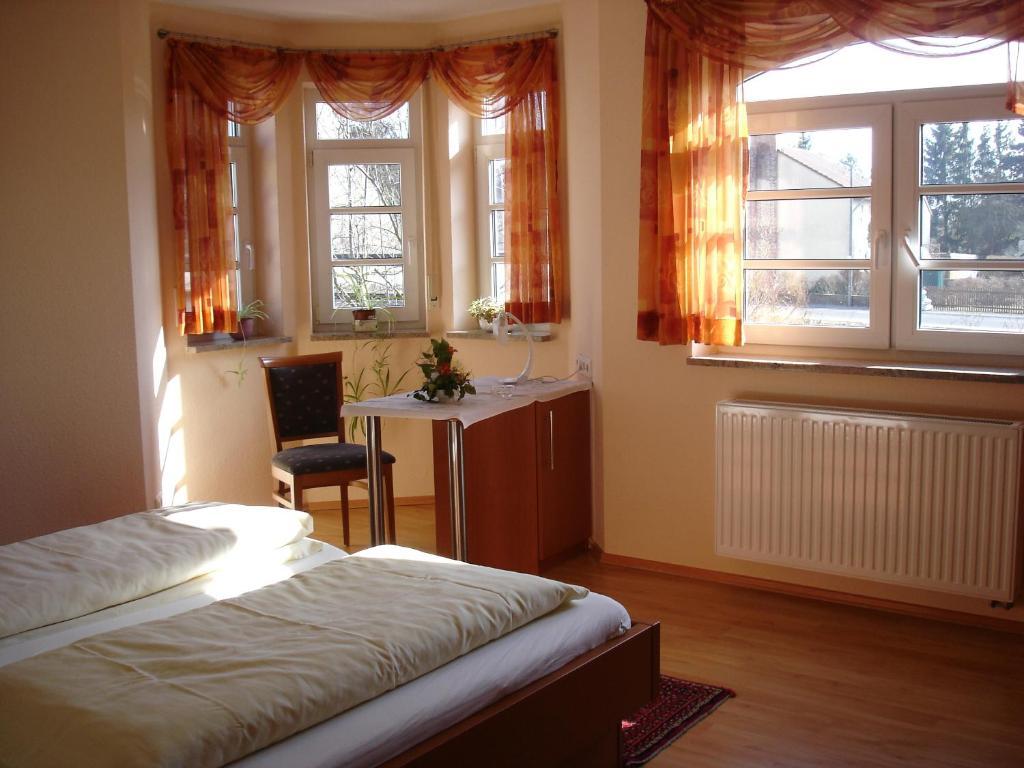 Fraenkischer Gasthof Lutz Giebelstadt Phòng bức ảnh