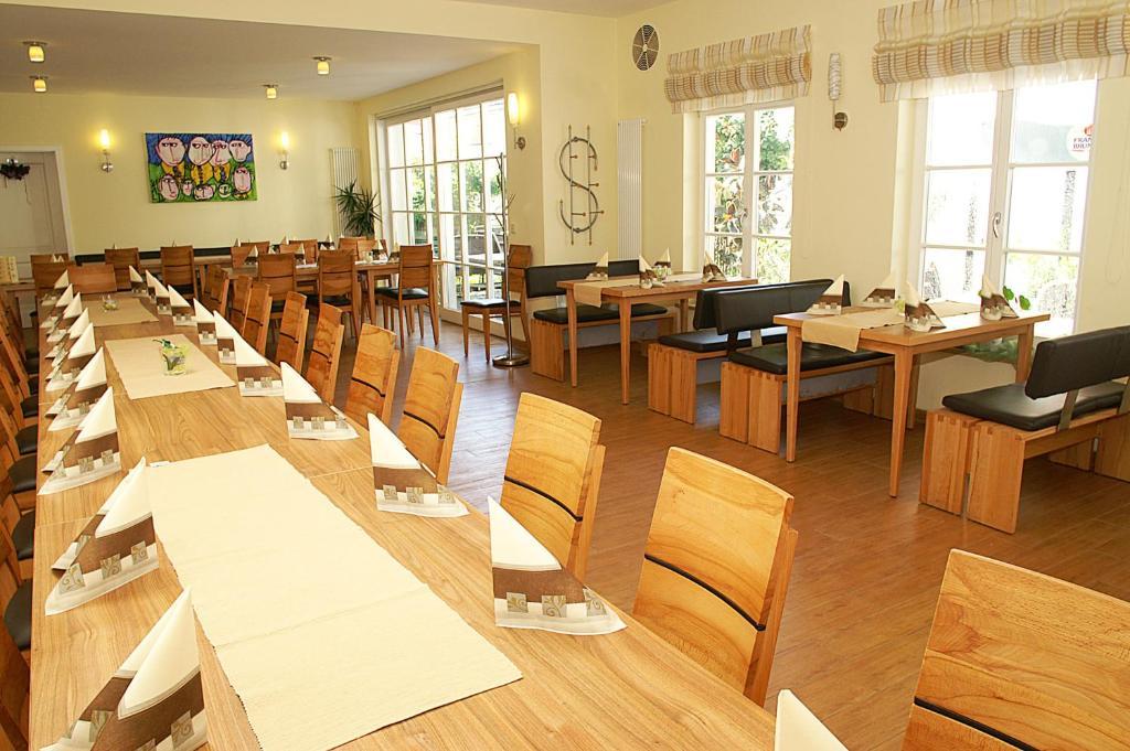 Fraenkischer Gasthof Lutz Giebelstadt Ngoại thất bức ảnh