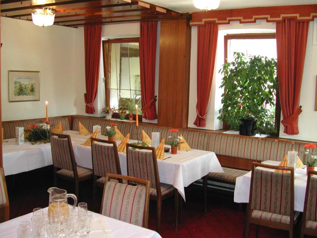 Fraenkischer Gasthof Lutz Giebelstadt Ngoại thất bức ảnh